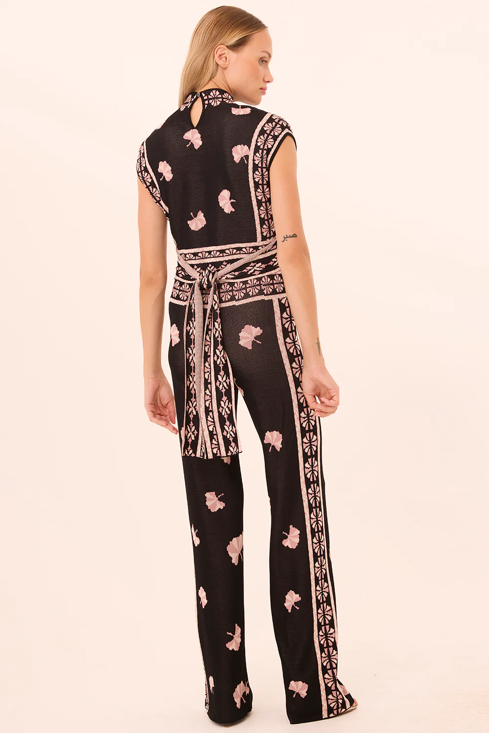 NUELA PANT - Image 4